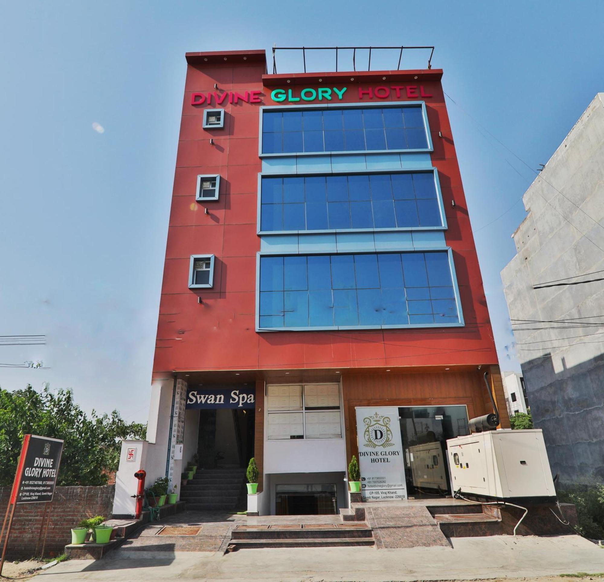 Divine Glory Hotel Lucknow Exteriör bild